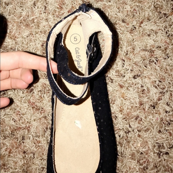 Flats - Picture 3 of 3